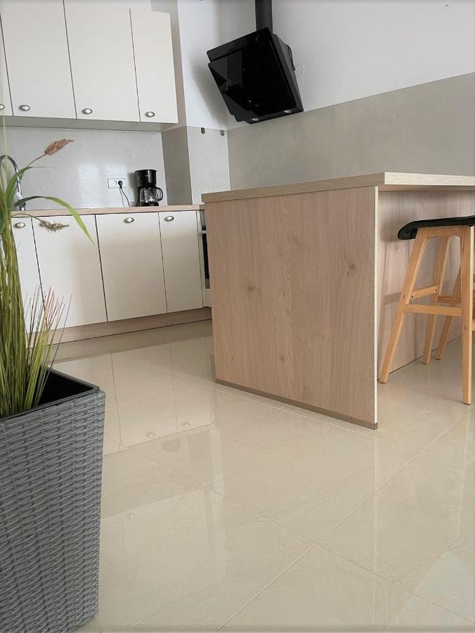 Giovanna Apartment With Terrace And Free Parking Pula Dış mekan fotoğraf
